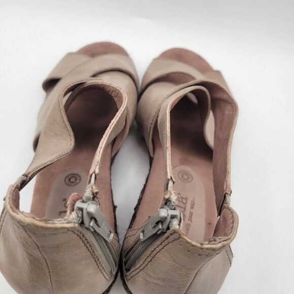 Bussola Walk Your Way Greige Comfort Sandals Gladiator Straps Side Zip Heel   38 - Picture 8 of 11